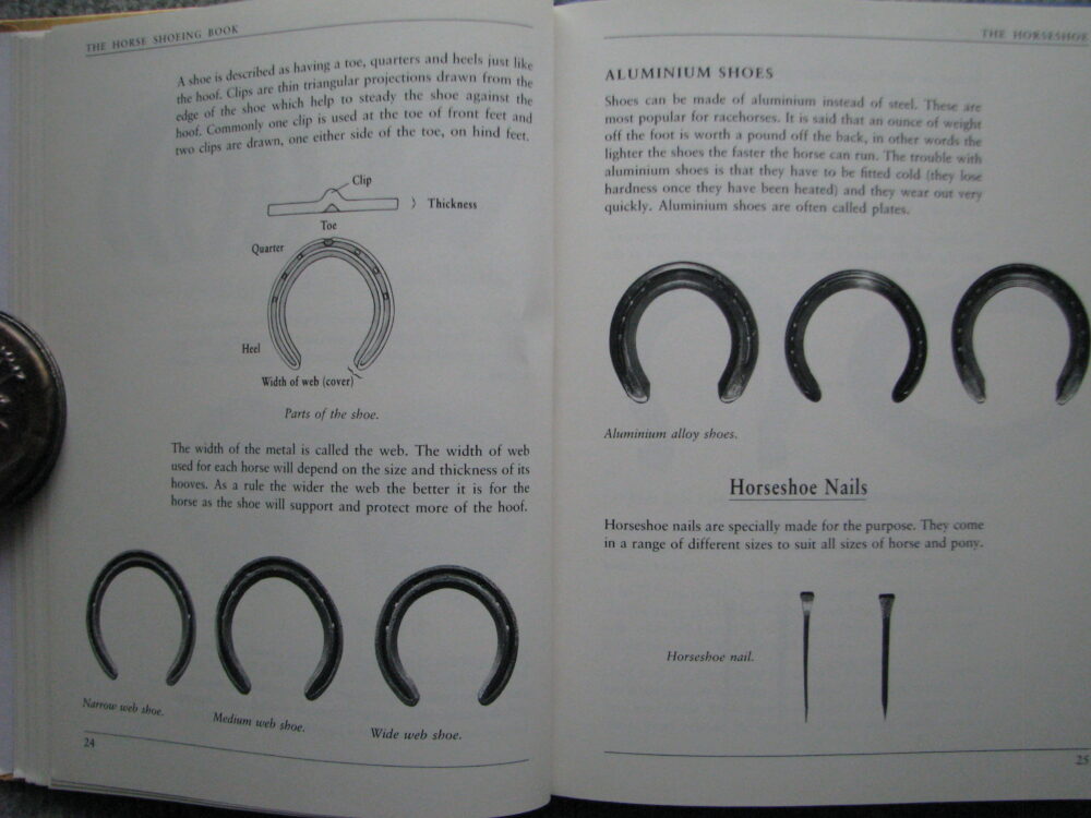 The Horse Shoeing Book. Martin Humphrey - Image 10